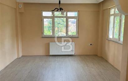 FATSA MERKEZDE TEMİZ, KOMBİLİ, KISMİ EŞYALI 2+1 KİRALIK DAİRE