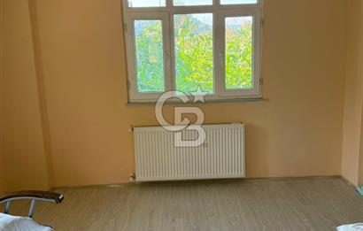 FATSA MERKEZDE TEMİZ, KOMBİLİ, KISMİ EŞYALI 2+1 KİRALIK DAİRE