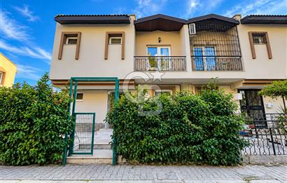  Villakent'te Kendine Ait Bahçeli Kiralık 4+2 Triplex Villa