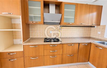  Villakent'te Kendine Ait Bahçeli Kiralık 4+2 Triplex Villa