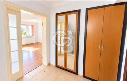  Villakent'te Kendine Ait Bahçeli Kiralık 4+2 Triplex Villa