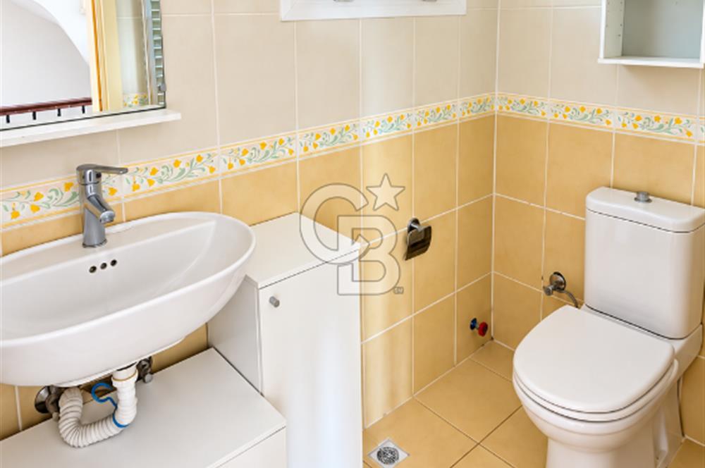  Villakent'te Kendine Ait Bahçeli Kiralık 4+2 Triplex Villa