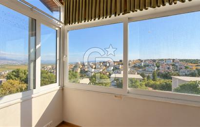  Villakent'te Kendine Ait Bahçeli Kiralık 4+2 Triplex Villa
