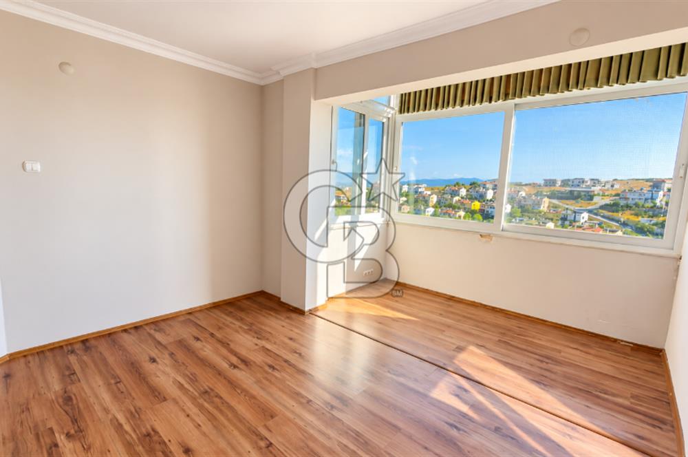  Villakent'te Kendine Ait Bahçeli Kiralık 4+2 Triplex Villa