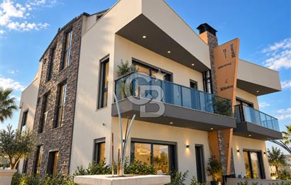 MENDERES'TE DUBLEKS 5+1 MÜSTAKİL BAHÇELİ HAVUZLU 265m2 SATILIK VİLLA