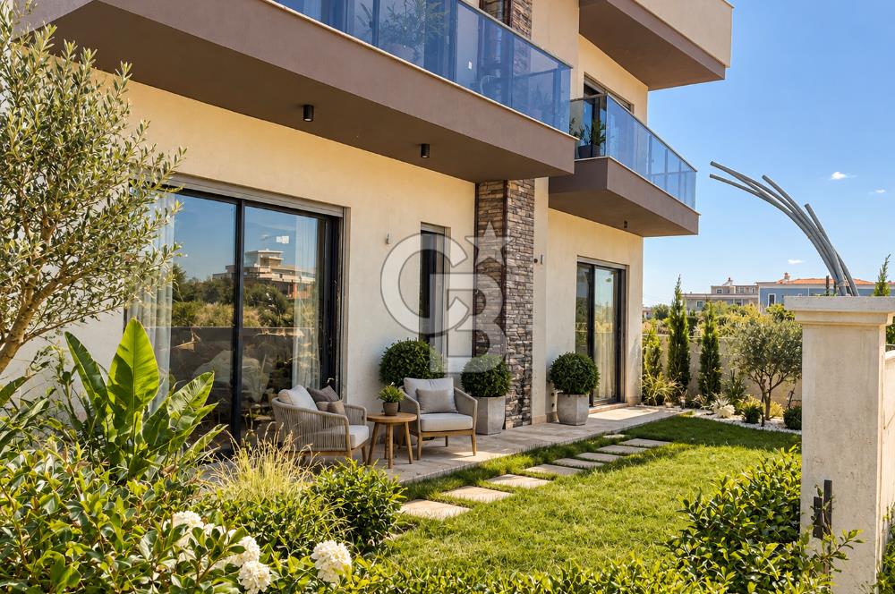 MENDERES'TE DUBLEKS 5+1 MÜSTAKİL BAHÇELİ HAVUZLU 265m2 SATILIK VİLLA