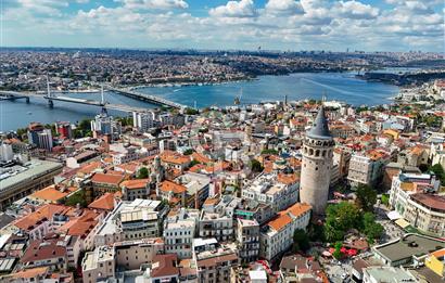 GALATA DA TARİHİ BİNADA AIRBNB LİSANSLI 5 + 1 DAİRE