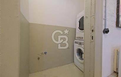 GALATA DA TARİHİ BİNADA AIRBNB LİSANSLI 5 + 1 DAİRE