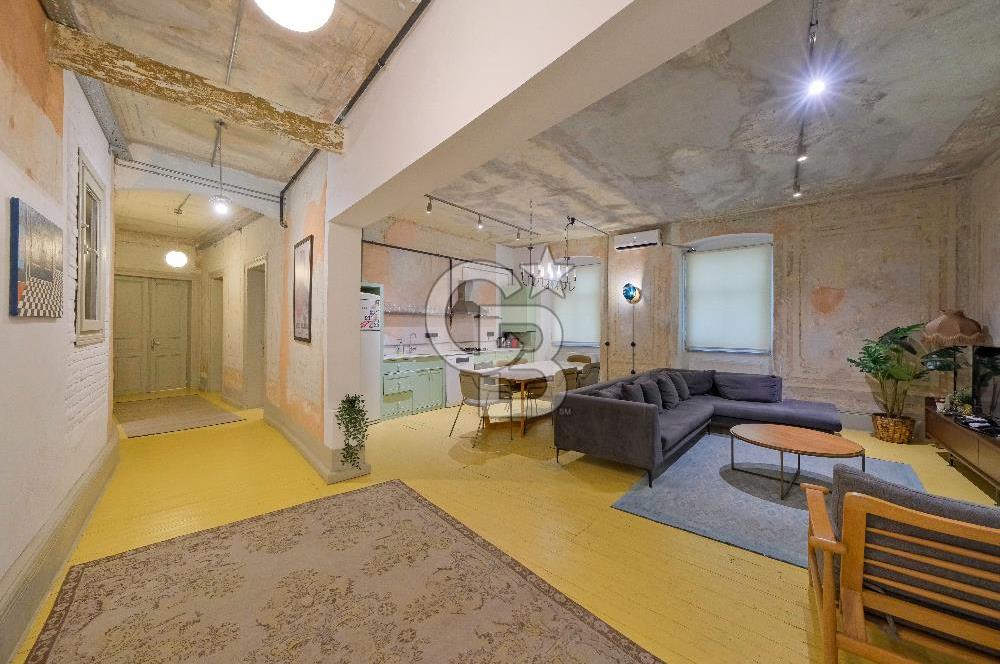 GALATA DA TARİHİ BİNADA AIRBNB LİSANSLI 5 + 1 DAİRE