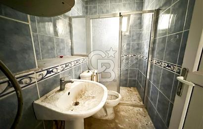 KUŞADASI MERKEZDE SATILIK DENİZE YAKIN BAHÇE KATI 2+1 DAİRE
