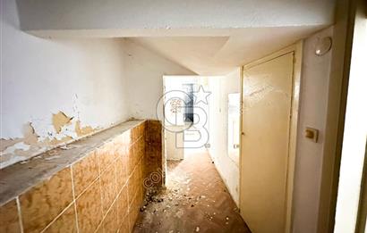 KUŞADASI MERKEZDE SATILIK DENİZE YAKIN BAHÇE KATI 2+1 DAİRE