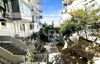 KUŞADASI MERKEZDE SATILIK DENİZE YAKIN BAHÇE KATI 2+1 DAİRE