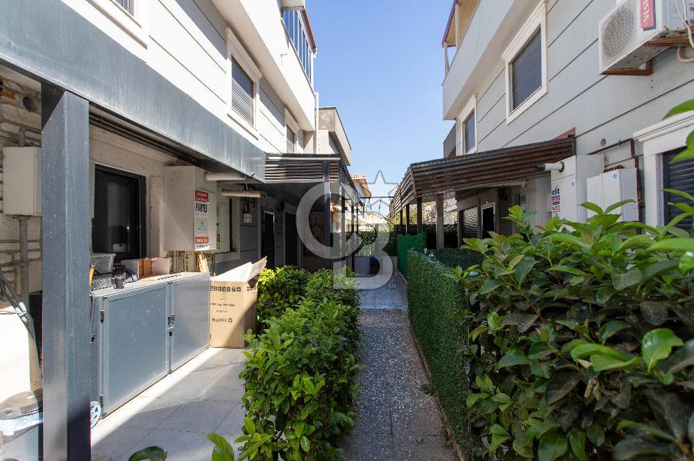 YENİFOÇA GENCELLİ'DE DENİZE 10 ADIM 2+1 TERASLI DUBLEKS