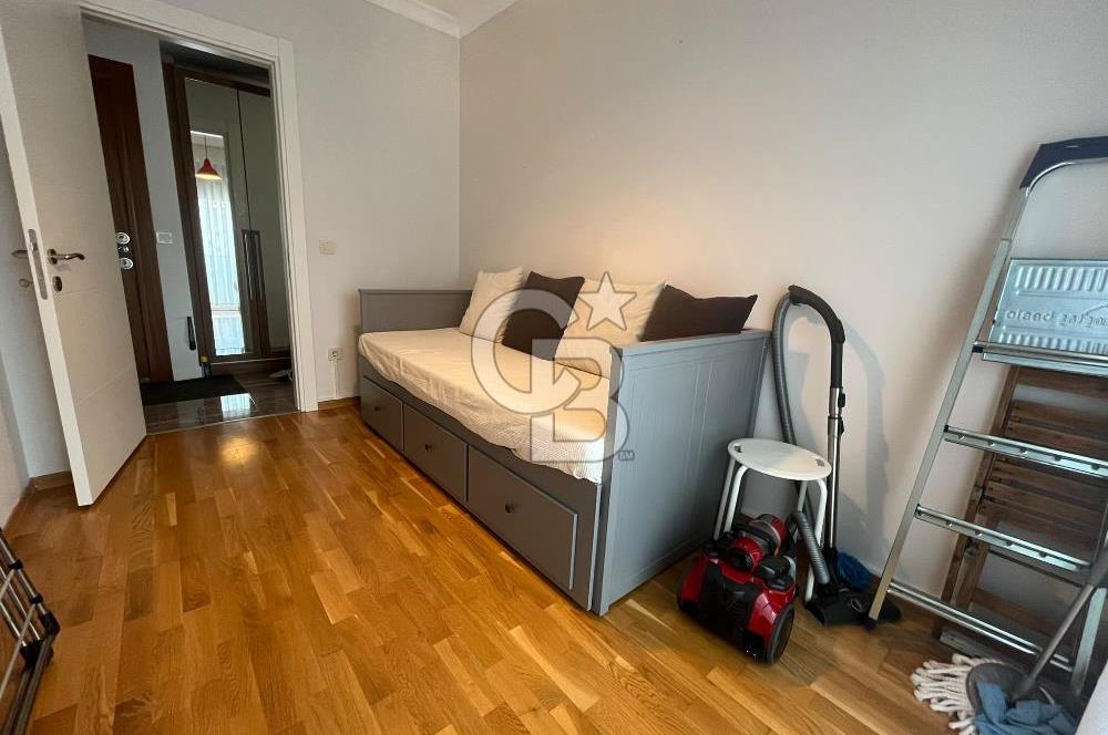 Erenköy Güvenç Sokak'ta Bağdat Caddesi'ne Yakın Eşyalı 2+1 