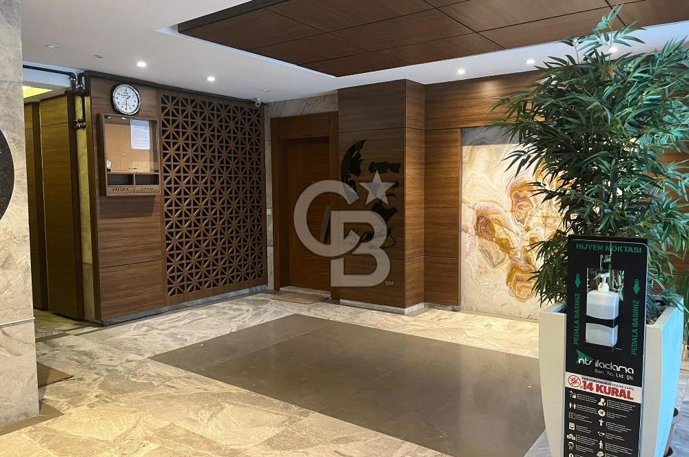 Erenköy Güvenç Sokak'ta Bağdat Caddesi'ne Yakın Eşyalı 2+1 