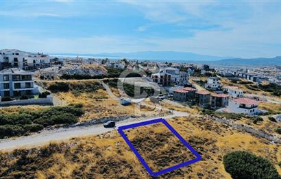 Menemen Seyrek Villakent'te Satılık Villa İmarlı Arsa