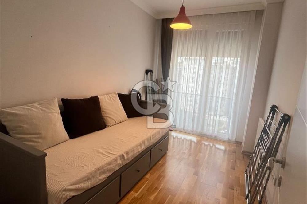 Erenköy Güvenç Sokak'ta Bağdat Caddesi'ne Yakın Eşyalı 2+1 