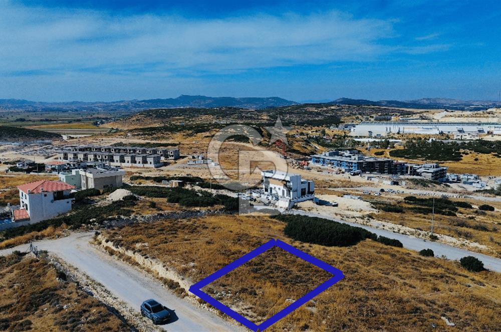 Menemen Seyrek Villakent'te Satılık Villa İmarlı Arsa