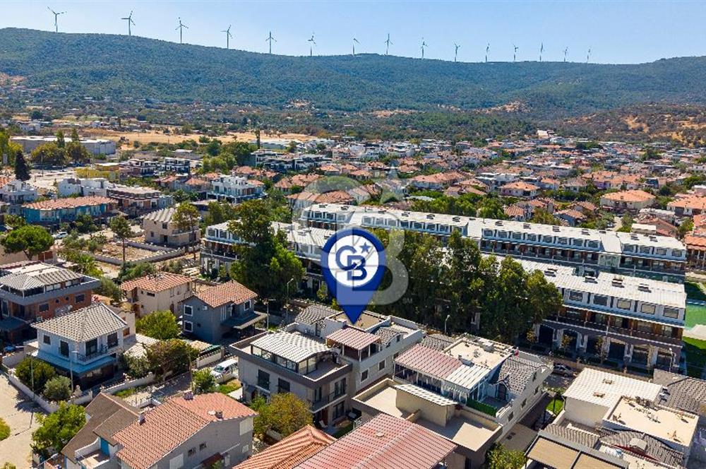 YENİFOÇA GENCELLİ'DE DENİZE 10 ADIM 2+1 TERASLI DUBLEKS