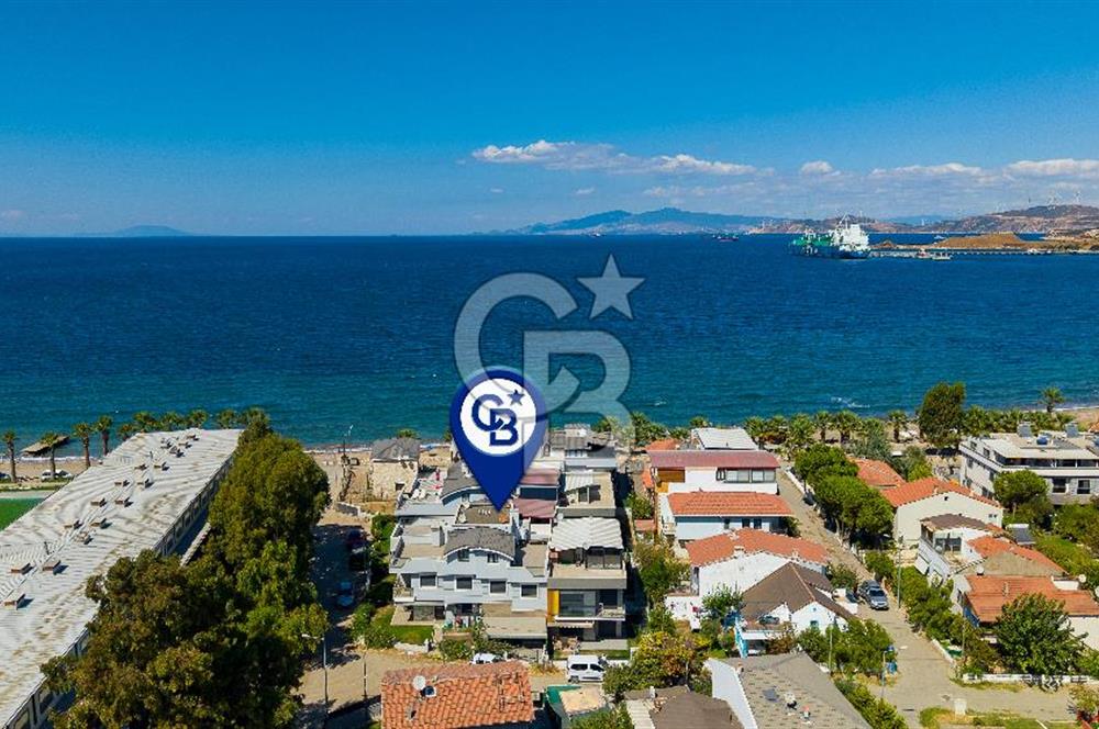YENİFOÇA GENCELLİ'DE DENİZE 10 ADIM 2+1 TERASLI DUBLEKS