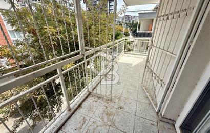 Karabağlar Tahsin Yazıcı Mahallesinde Deniz Manzaralı 3+1 Daire