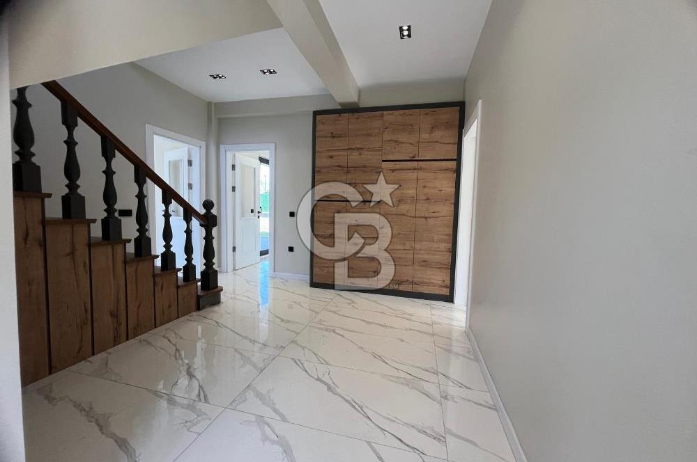 Sarımeşe' de 500 M2 Arsa İçerisinde Tam Müstakil Satılık Villa