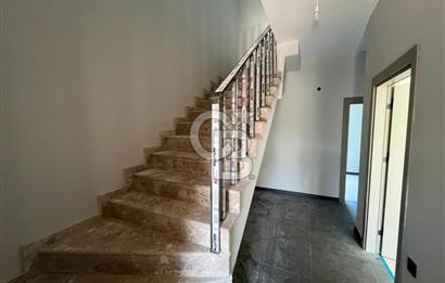 KARTEPE SARIMEŞEDE DOĞAYLA İÇ İÇE LÜKS 4+1 BAHÇELİ VİLLALAR