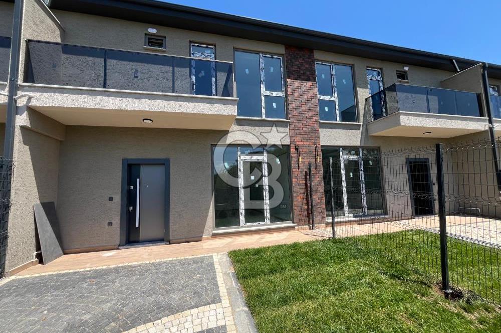 KARTEPE SARIMEŞEDE DOĞAYLA İÇ İÇE LÜKS 4+1 BAHÇELİ VİLLALAR