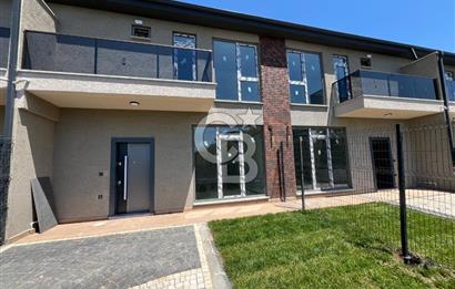KARTEPE SARIMEŞEDE DOĞAYLA İÇ İÇE LÜKS 4+1 BAHÇELİ VİLLALAR