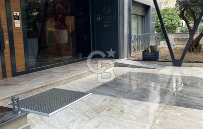 Erenköy Güvenç Sokak'ta Bağdat Caddesi'ne Yakın Eşyalı 2+1 