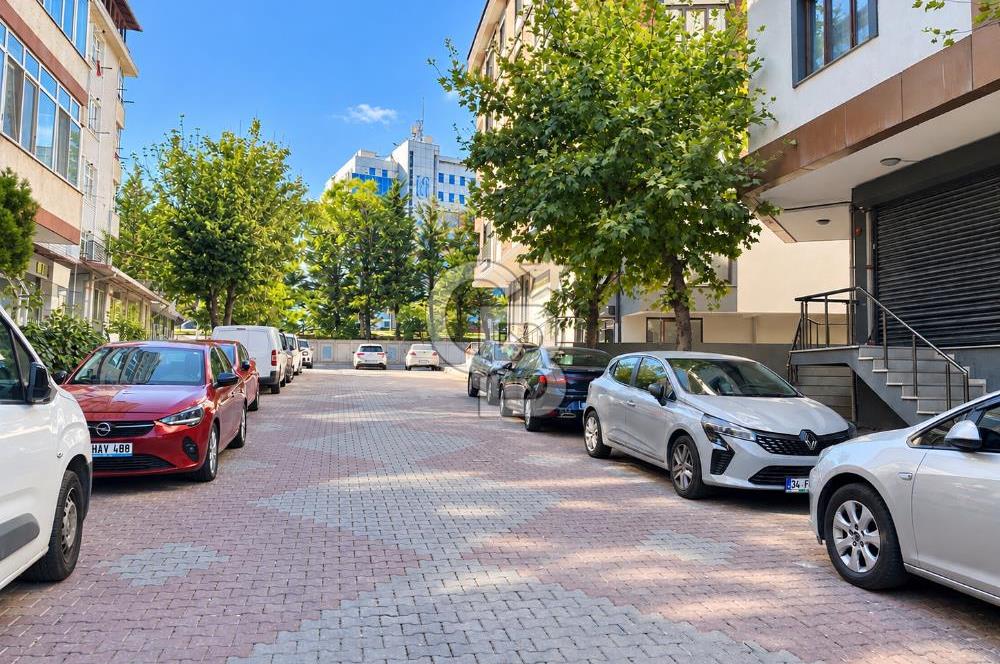 Osmanpaşa Cadde Paralelinde Asansörlü Ara Kat Satılık 3+1 Daire