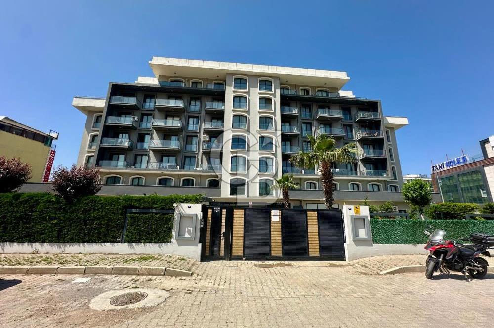 Çiğli Balatçık Park Yücesoy Havuz Cepheli 1+1 Kiralık Daire