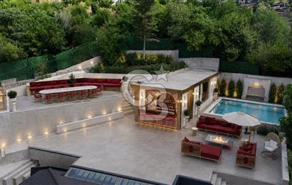 Beykoz Merkezde Full Boğaz Manzaralı Satılık 5+1 Lüks Tripleks Villa