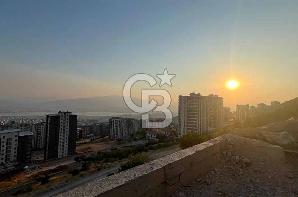 MARAŞ'IN EN GÖZDE VE MERKEZİ YERİNDE NATAMAM VİLLA