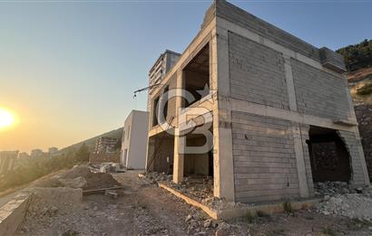 MARAŞ'IN EN GÖZDE VE MERKEZİ YERİNDE NATAMAM VİLLA