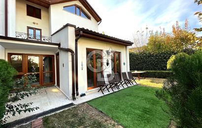 AKKENT'te PODYUM PARK'a YAKIN, DOĞA İLE İÇ İÇE SATILIK VİLLA