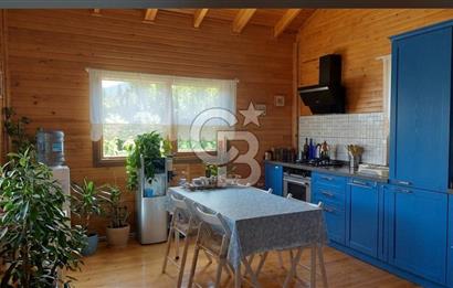 İskele'de 2+1 Satılık Tek Kat Ahşap Ev 258 m2 Arsa içinde