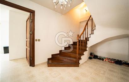 Beykoz Merkezde Full Boğaz Manzaralı Satılık 5+1 Lüks Tripleks Villa