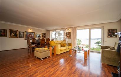 Beykoz Merkezde Full Boğaz Manzaralı Satılık 5+1 Lüks Tripleks Villa