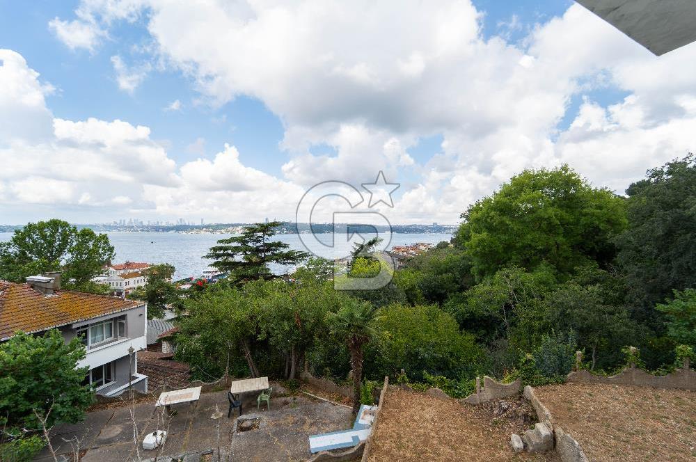 Beykoz Merkezde Full Boğaz Manzaralı Satılık 5+1 Lüks Tripleks Villa