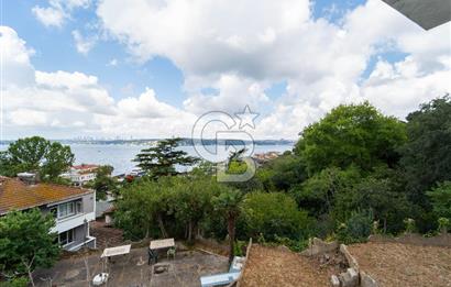 Beykoz Merkezde Full Boğaz Manzaralı Satılık 5+1 Lüks Tripleks Villa