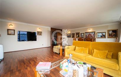 Beykoz Merkezde Full Boğaz Manzaralı Satılık 5+1 Lüks Tripleks Villa