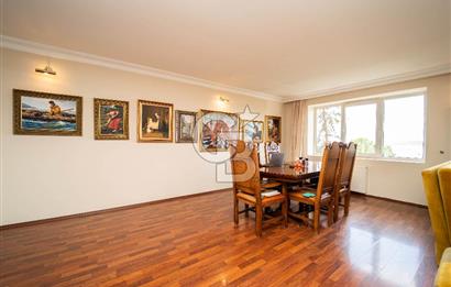 Beykoz Merkezde Full Boğaz Manzaralı Satılık 5+1 Lüks Tripleks Villa