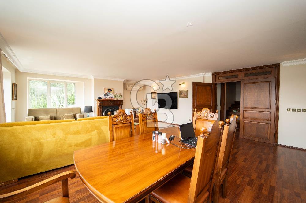 Beykoz Merkezde Full Boğaz Manzaralı Satılık 5+1 Lüks Tripleks Villa