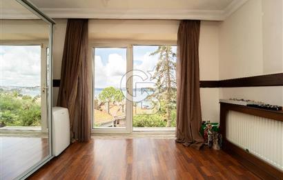 Beykoz Merkezde Full Boğaz Manzaralı Satılık 5+1 Lüks Tripleks Villa