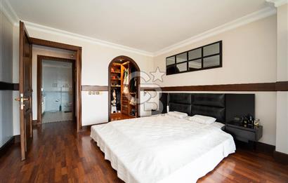 Beykoz Merkezde Full Boğaz Manzaralı Satılık 5+1 Lüks Tripleks Villa