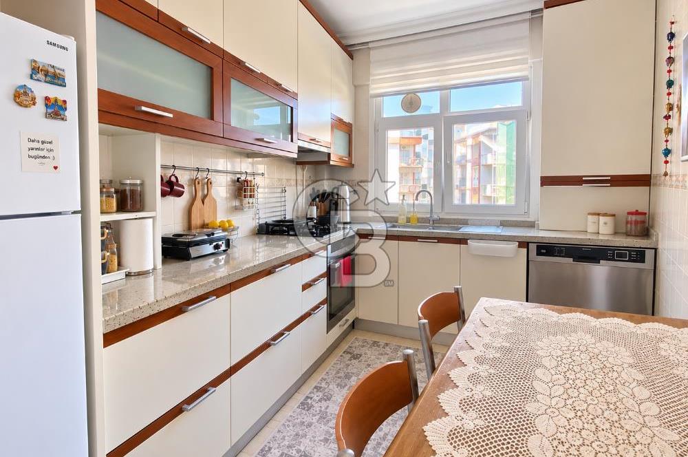 Osmanpaşa Cadde Paralelinde Asansörlü Ara Kat Satılık 3+1 Daire