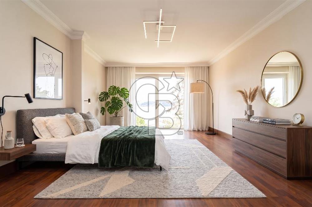 Beykoz Merkezde Full Boğaz Manzaralı Satılık 5+1 Lüks Tripleks Villa