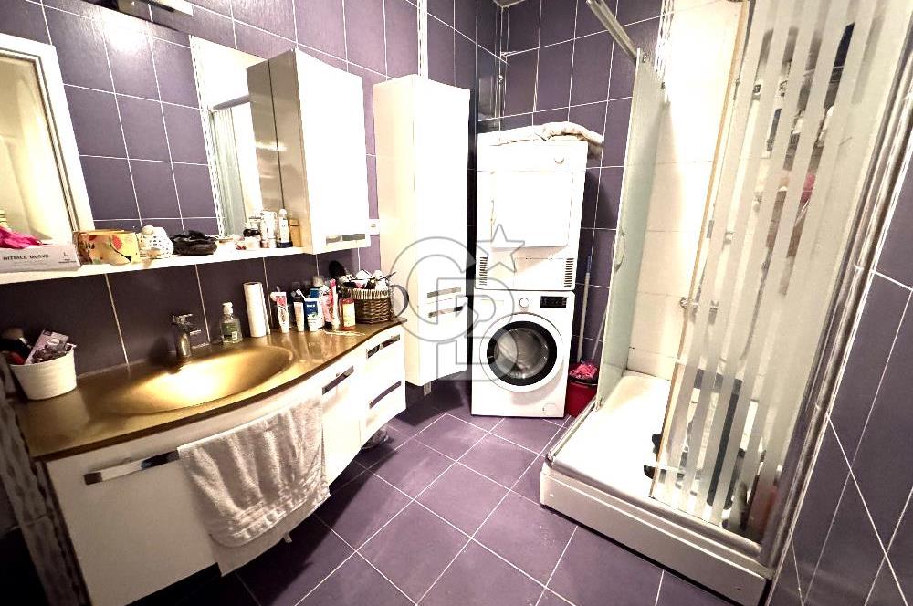 Kızıltoprak Ulaşımın merkezinde Satılık 3+1 Daire