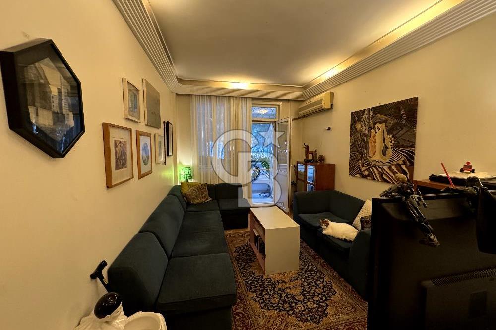 Kızıltoprak Ulaşımın merkezinde Satılık 3+1 Daire